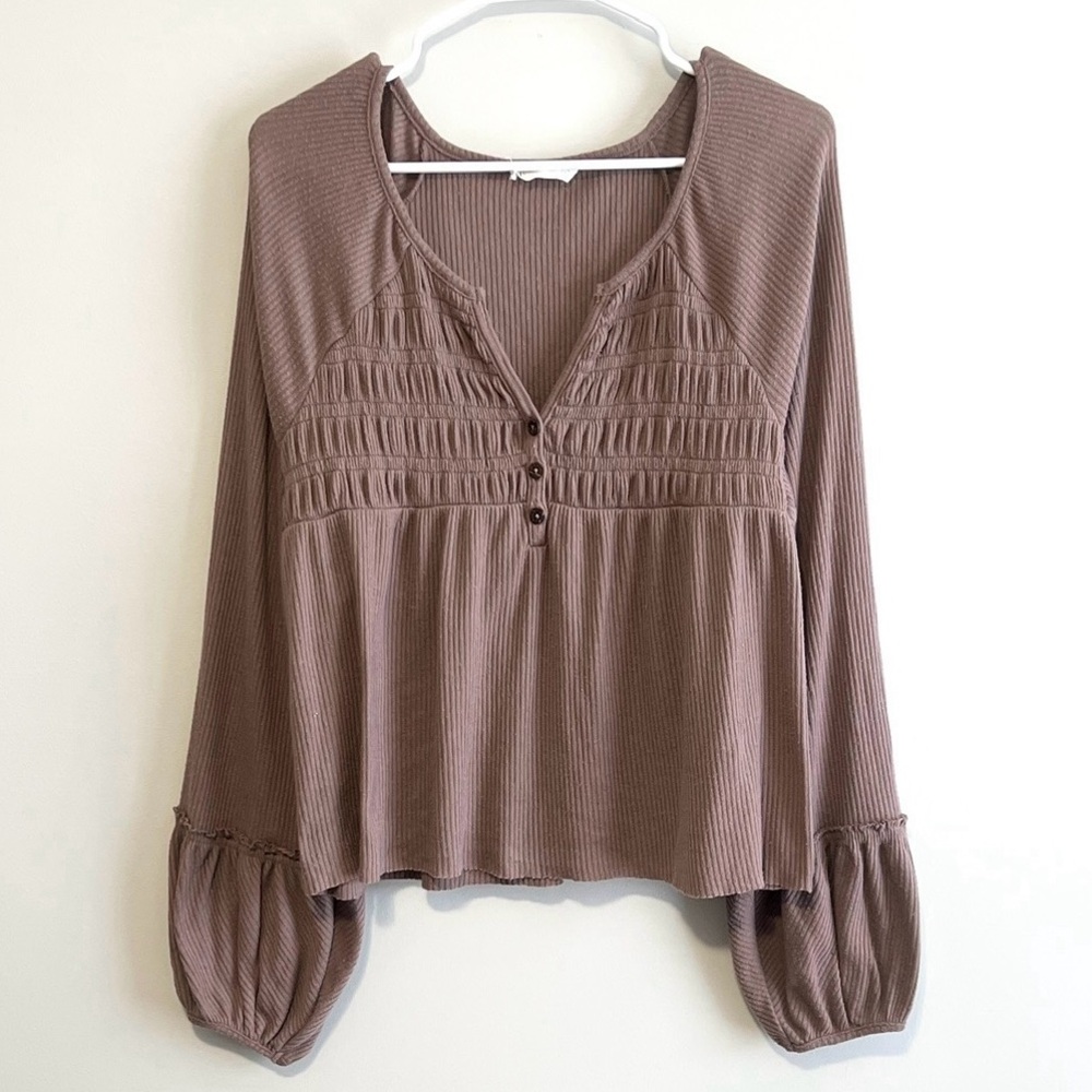 New In Balloon Sleeve Peplum Ribbed Knit Top